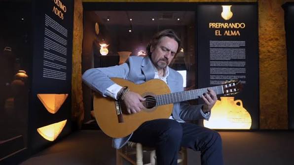 Antonio Dovao: enseñanza, digitalización y divulgación de la guitarra